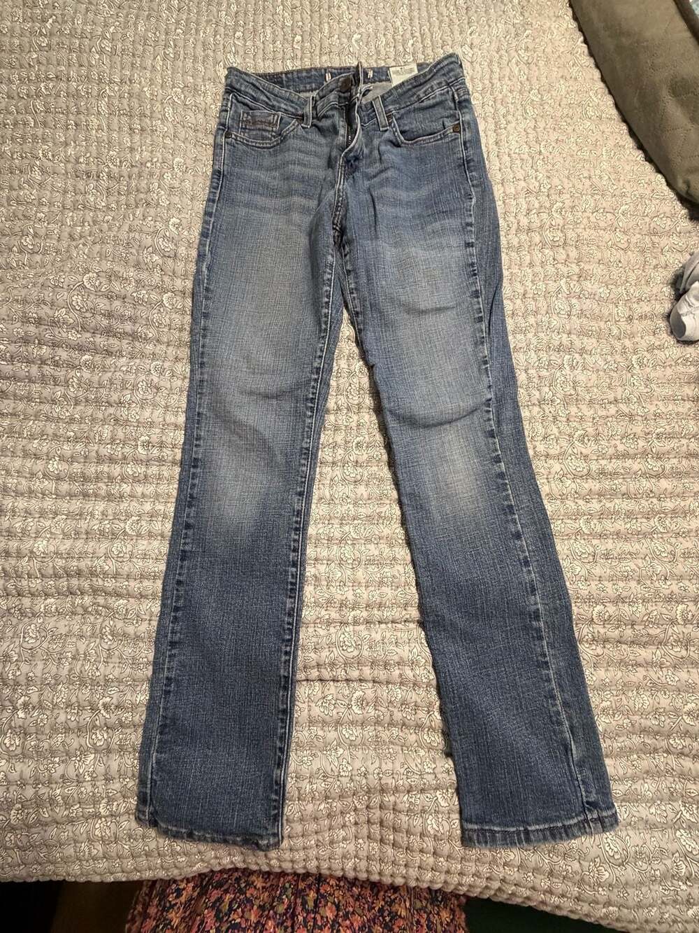 Levi's Women's Blue Denim Jeans Medium Wash Straight Leg Size 27